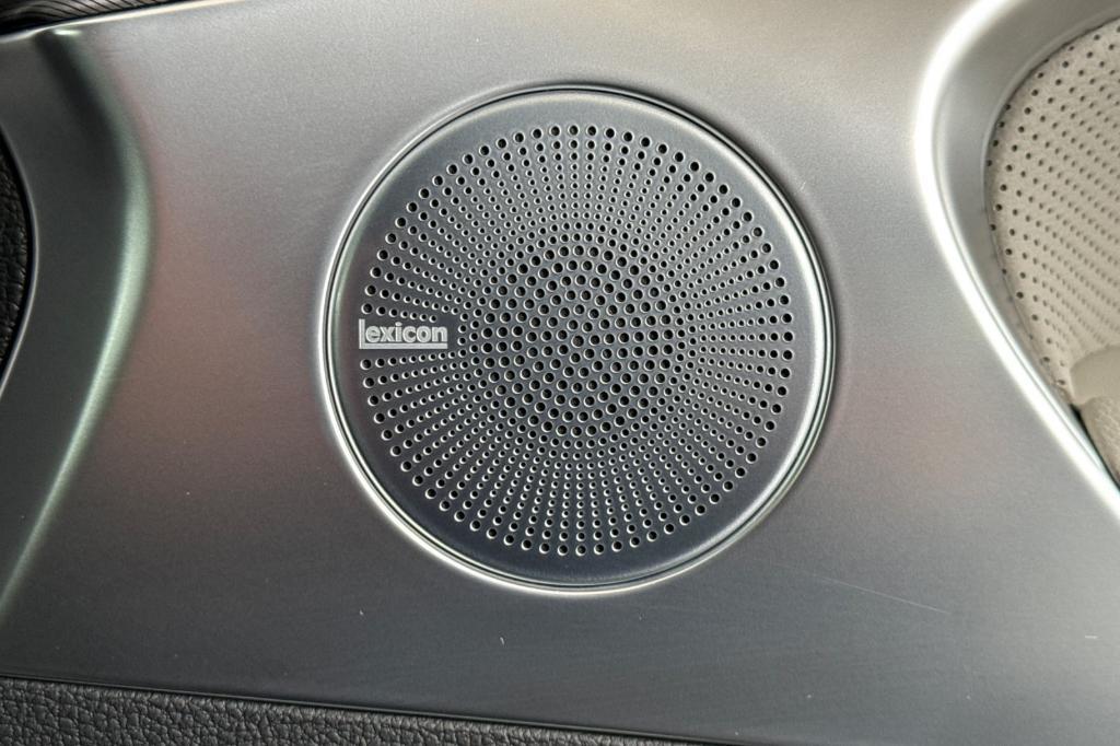 new 2025 Genesis G70 car, priced at $52,951