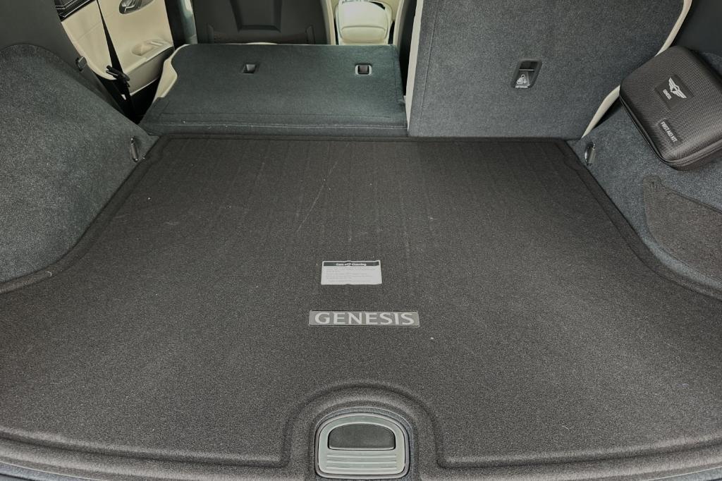 new 2024 Genesis Electrified GV70 car, priced at $66,225