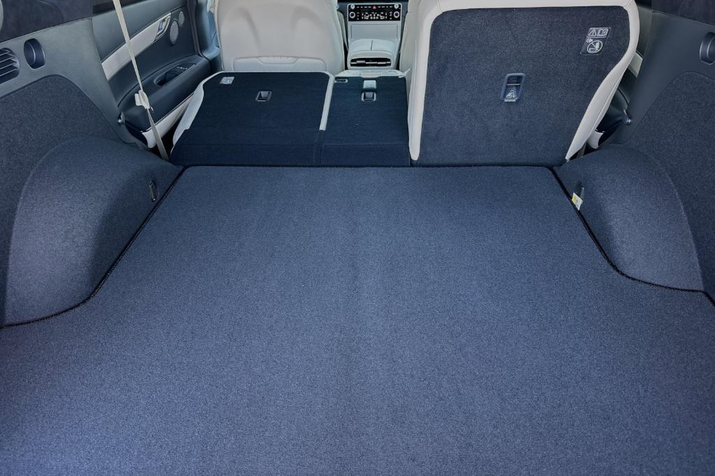 new 2025 Genesis GV80 car, priced at $80,320