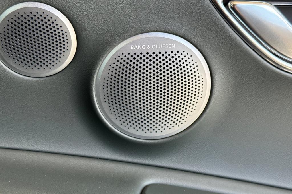 new 2025 Genesis GV80 car, priced at $74,070