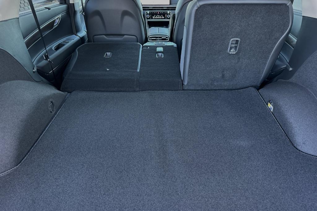 new 2025 Genesis GV80 car, priced at $62,755