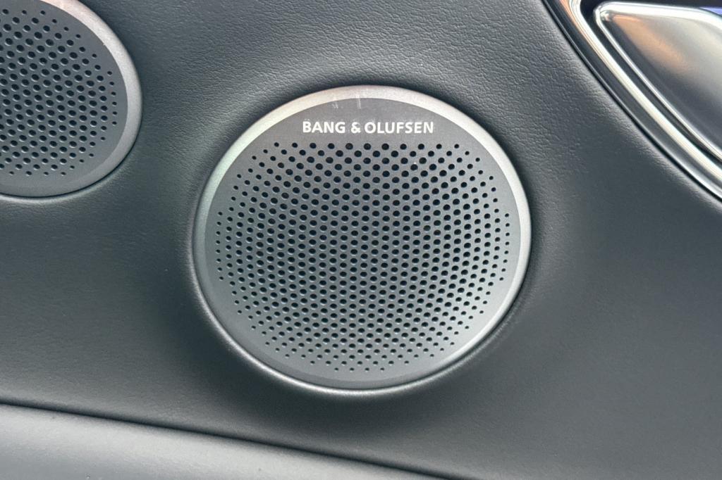 new 2025 Genesis GV80 car, priced at $74,630