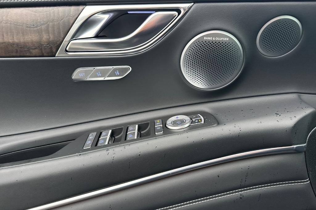 new 2025 Genesis GV80 car, priced at $74,630