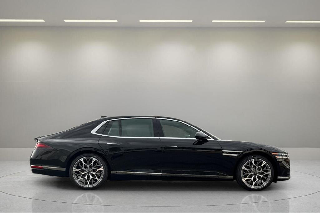 new 2026 Genesis G90 car, priced at $105,145