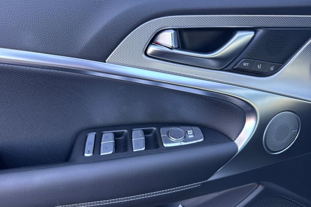 new 2026 Genesis G70 car, priced at $50,985