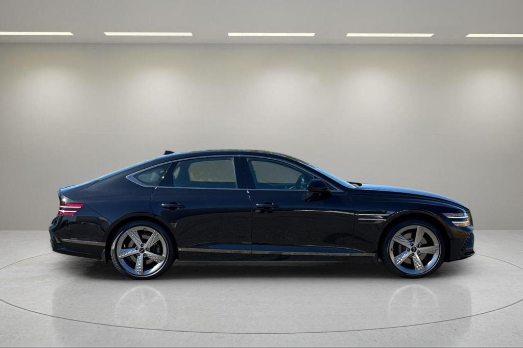 new 2025 Genesis G80 car, priced at $76,345