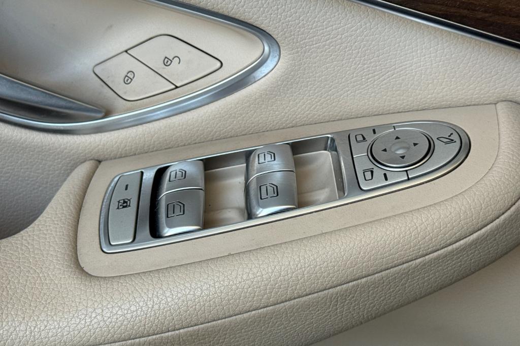 used 2022 Mercedes-Benz GLC 300 car, priced at $24,999