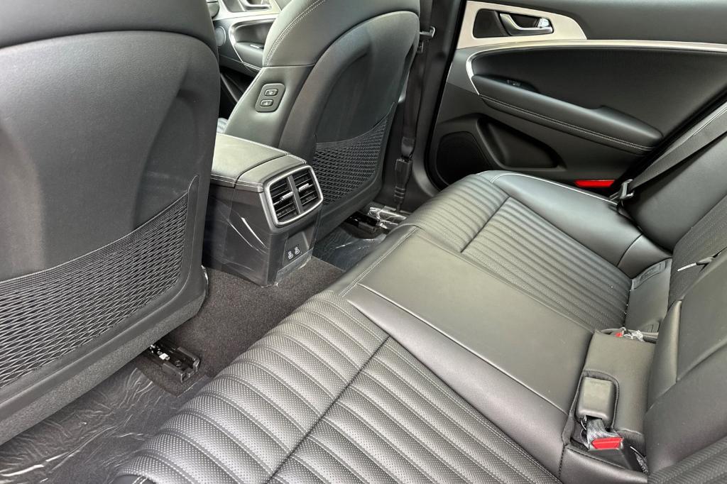 new 2026 Genesis G70 car, priced at $52,755