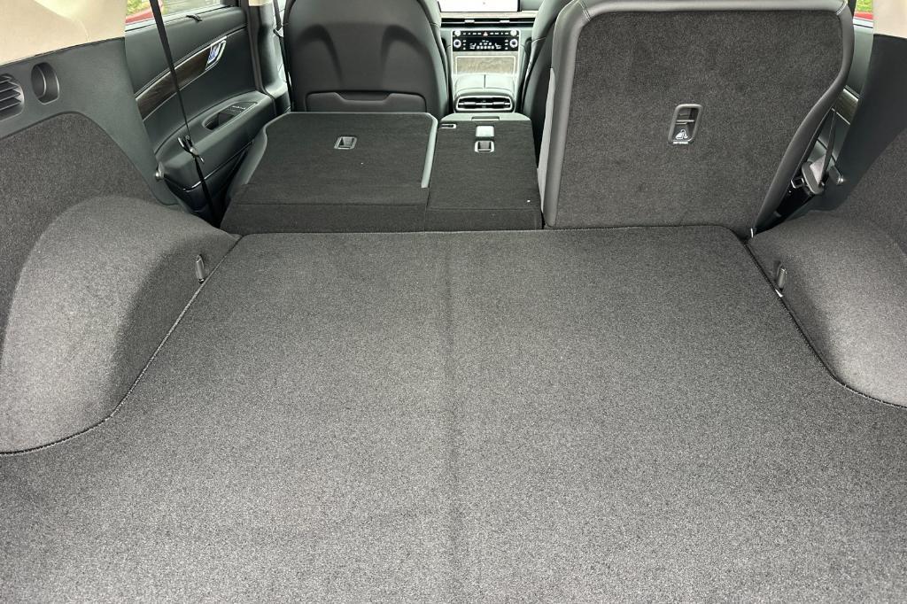 new 2025 Genesis GV80 car, priced at $62,430