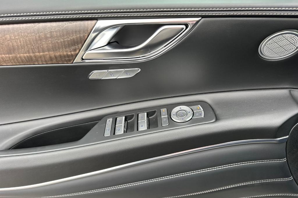 new 2025 Genesis GV80 car, priced at $62,430