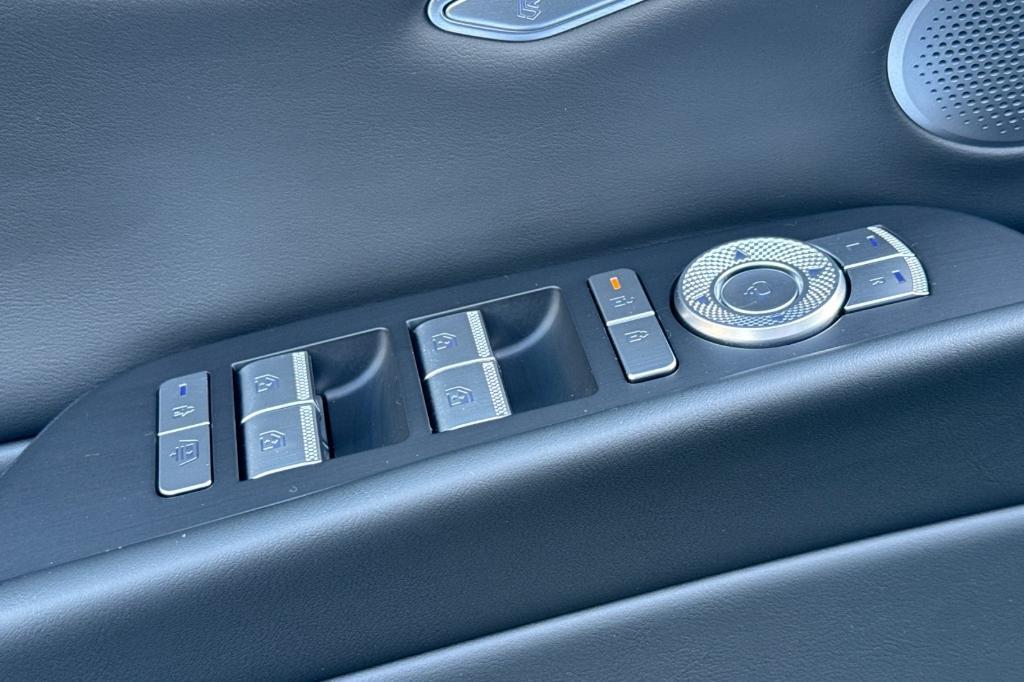 new 2025 Genesis G80 car, priced at $61,045