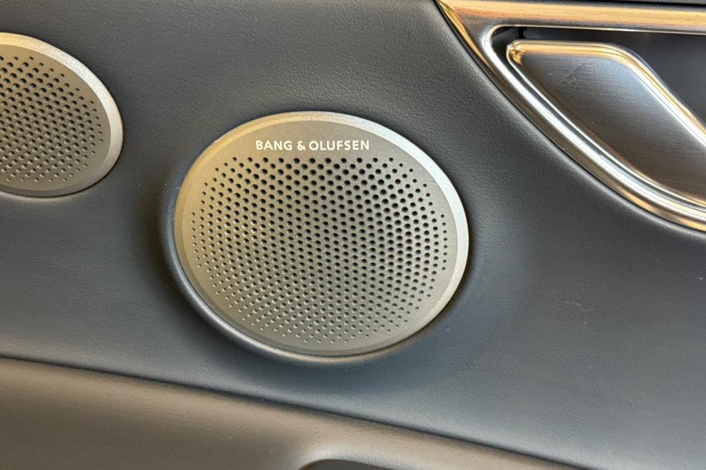 new 2025 Genesis GV80 car, priced at $80,642