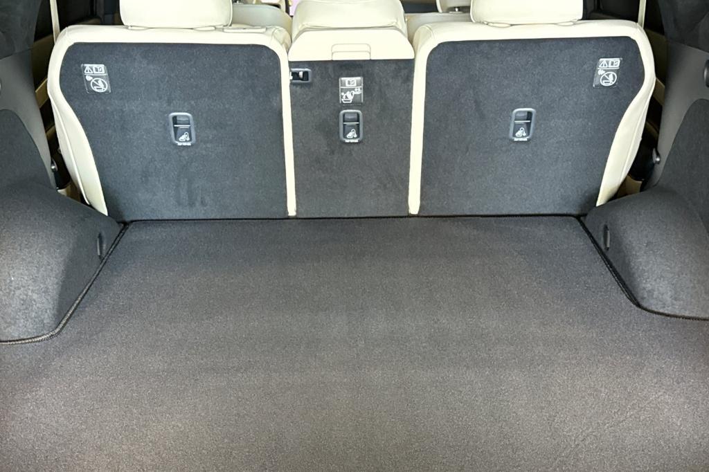 new 2025 Genesis GV80 car, priced at $80,642