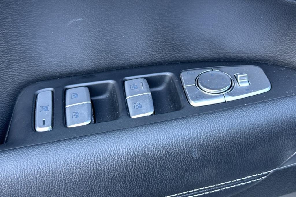 used 2025 Genesis G70 car, priced at $32,999