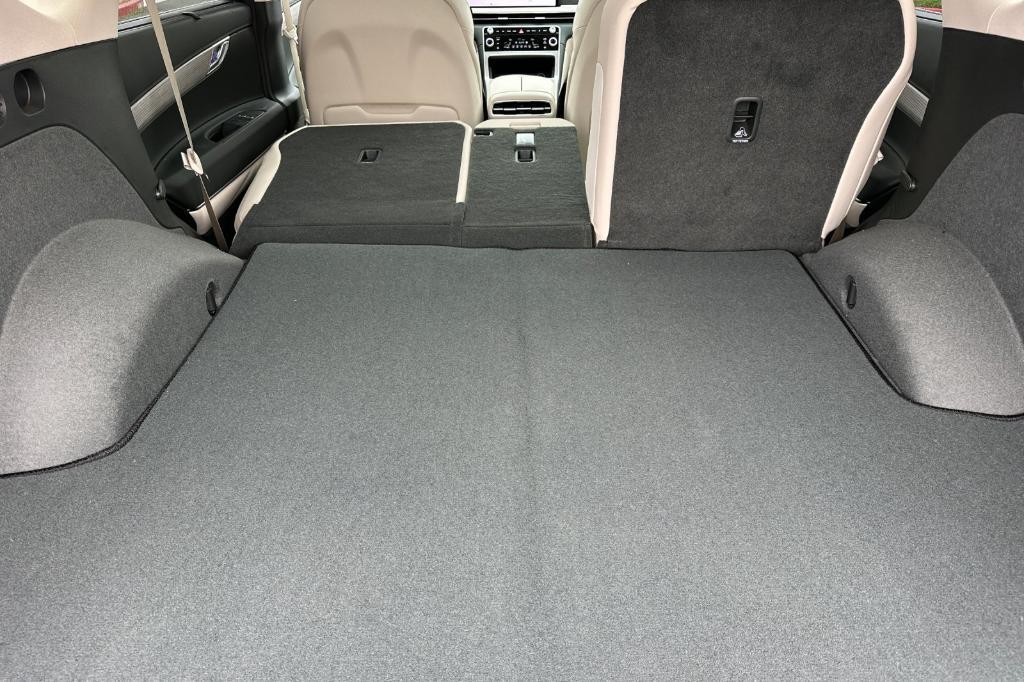 new 2025 Genesis GV80 car, priced at $62,430