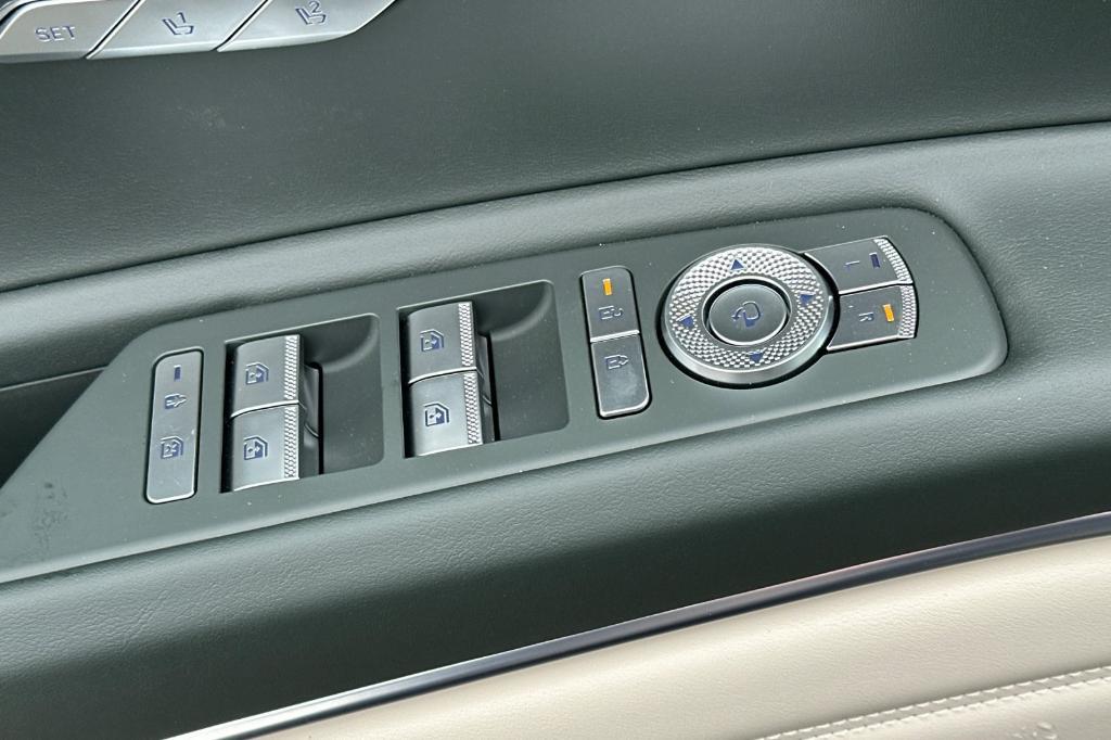 new 2025 Genesis GV80 car, priced at $62,430