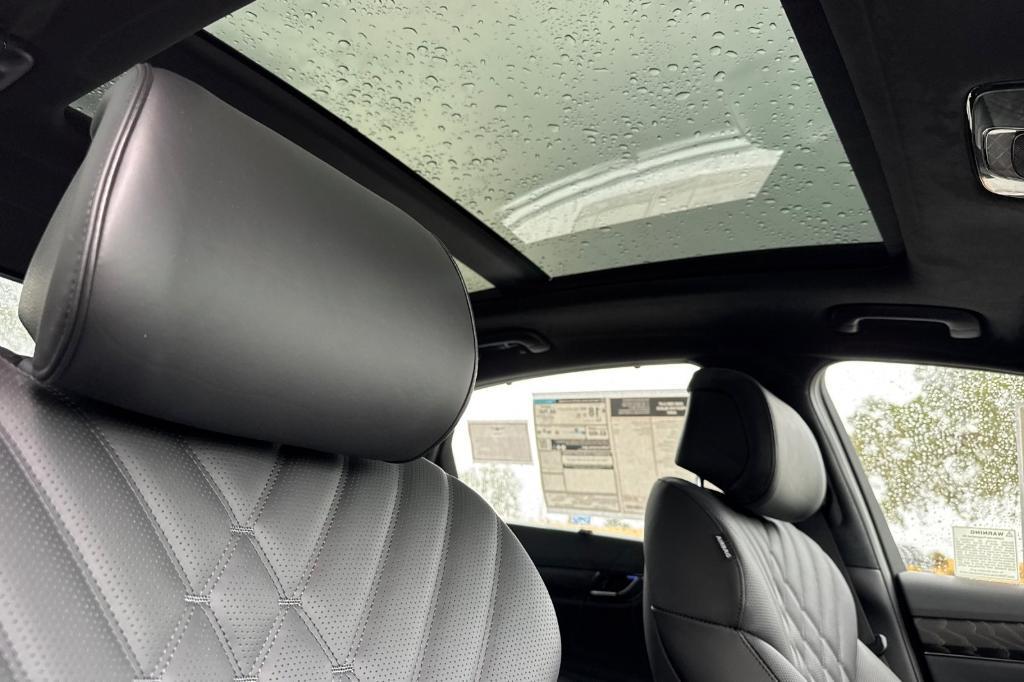 new 2026 Genesis G80 car, priced at $81,755