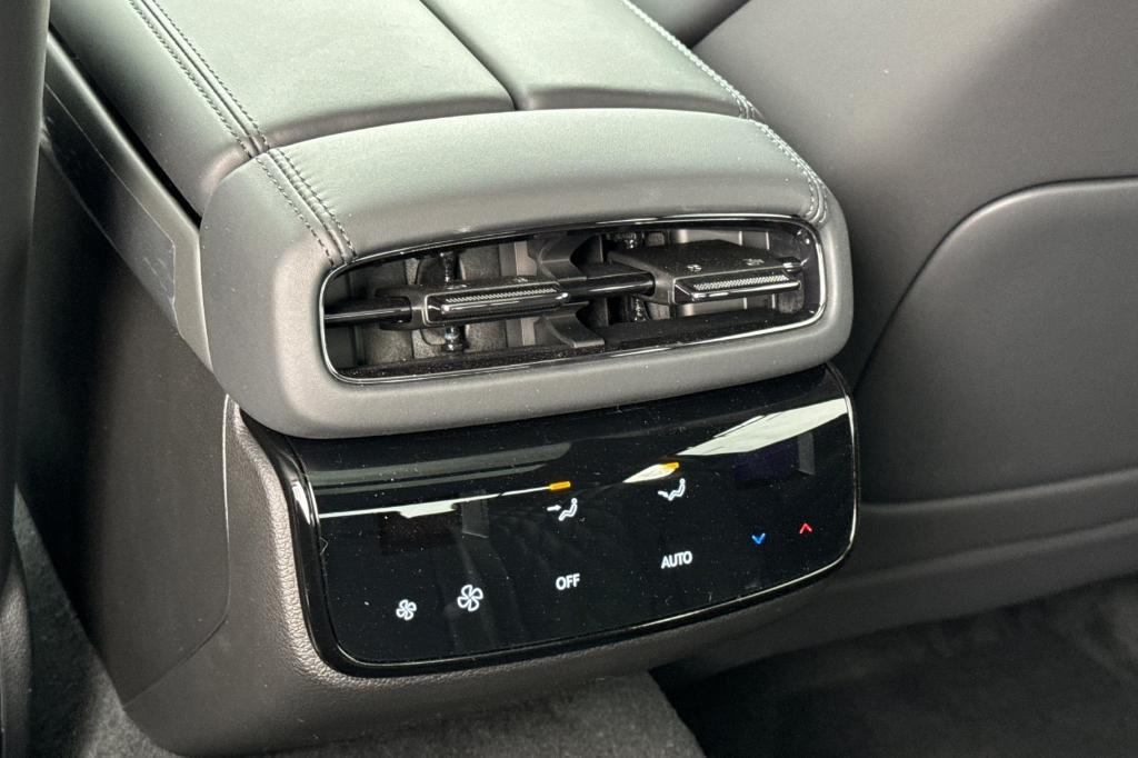 new 2026 Genesis G80 car, priced at $81,755