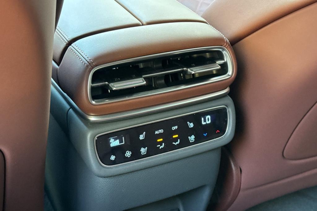 new 2025 Genesis GV80 car, priced at $78,575