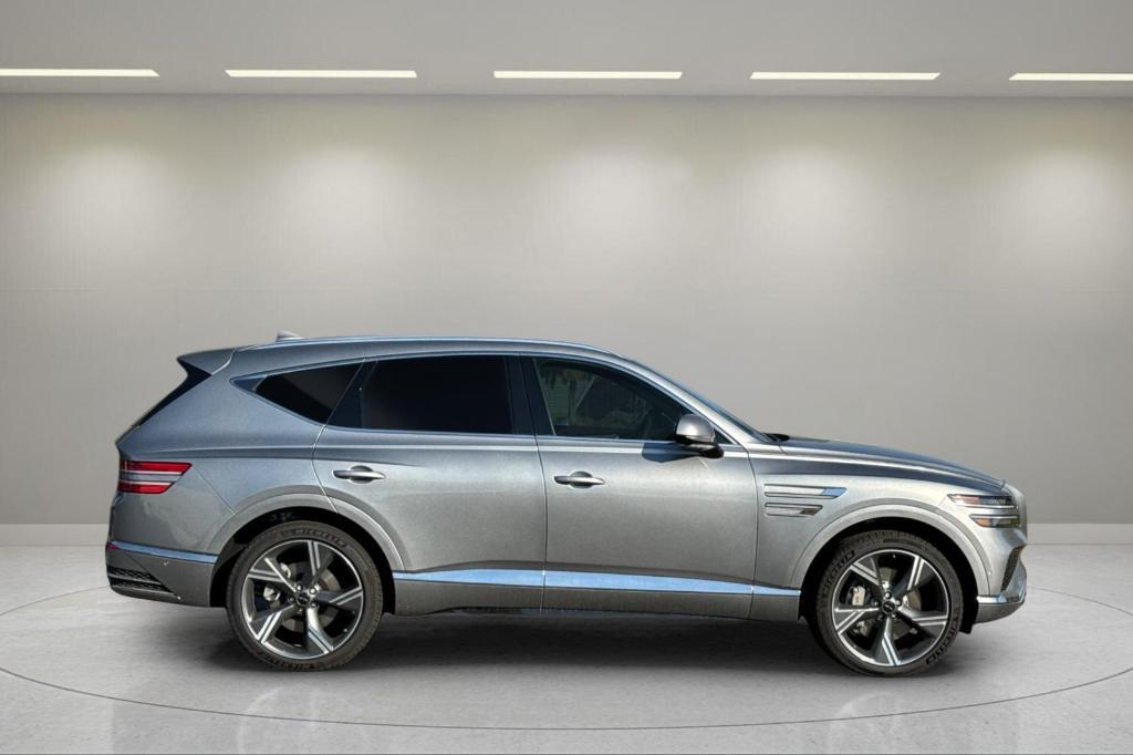 new 2025 Genesis GV80 car, priced at $78,575