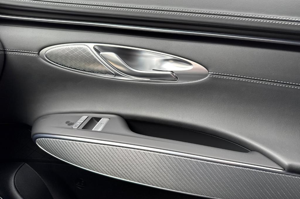 new 2025 Genesis GV70 car, priced at $52,940