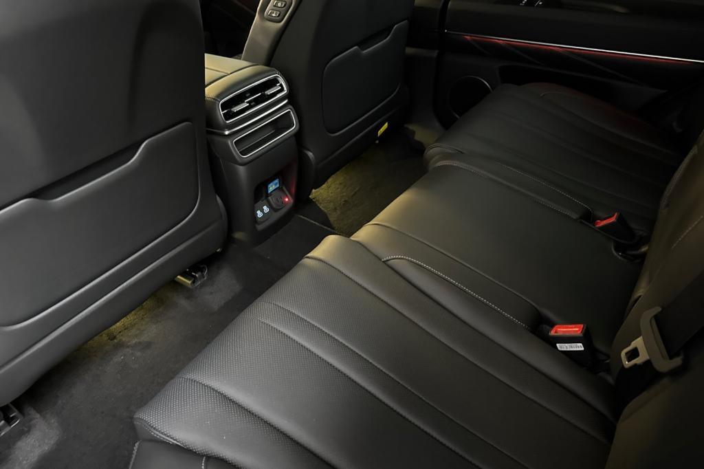 new 2025 Genesis GV80 car, priced at $64,785