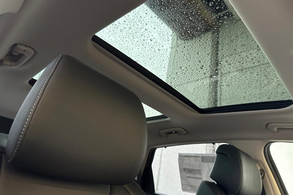 new 2025 Genesis GV80 car, priced at $64,785