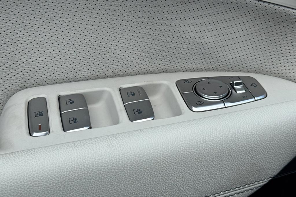 new 2026 Genesis G70 car, priced at $56,040