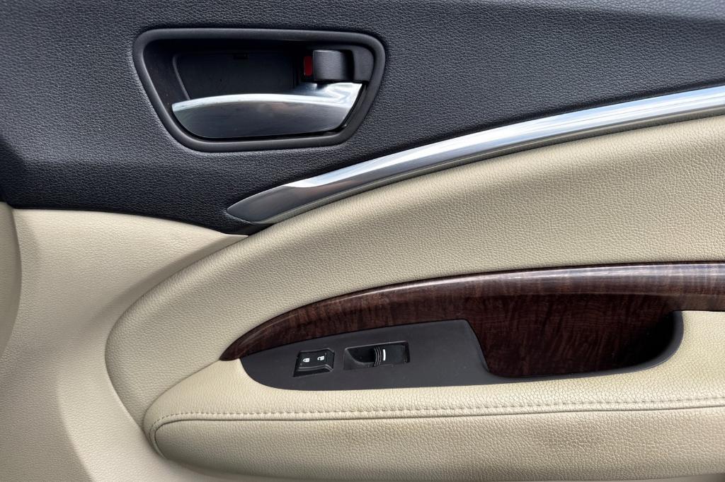 used 2018 Acura MDX car, priced at $16,991