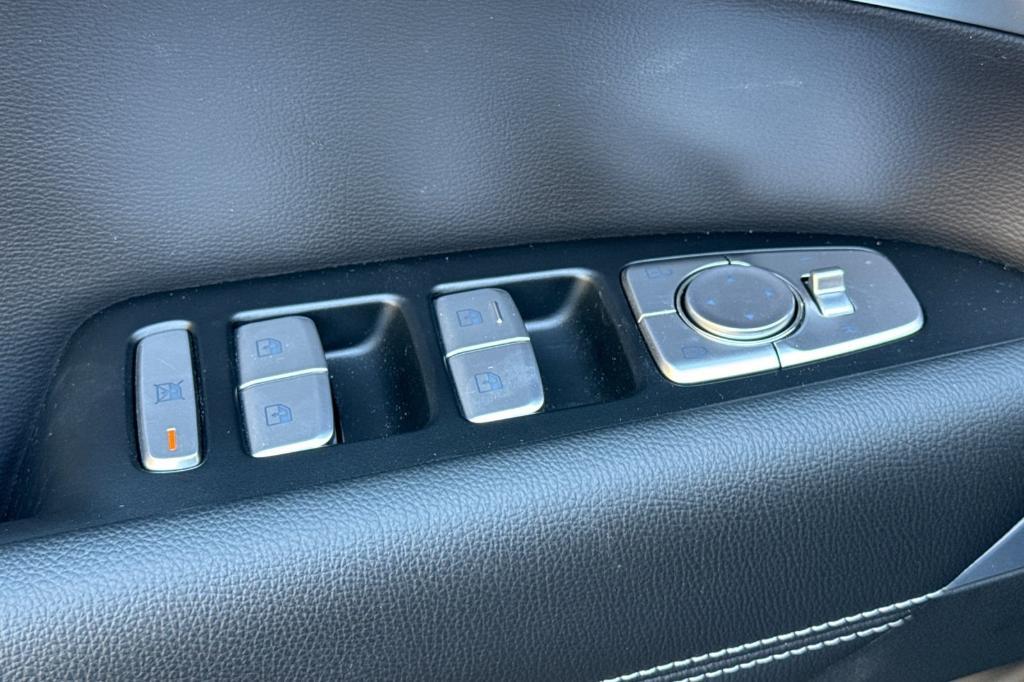 used 2025 Genesis G70 car, priced at $32,999