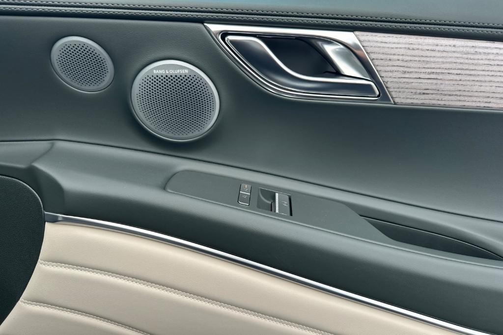 new 2026 Genesis GV80 car, priced at $75,955