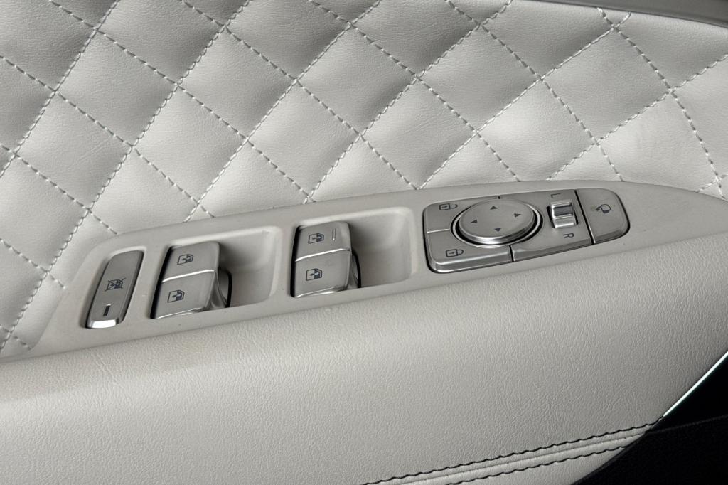 new 2025 Genesis G70 car, priced at $55,875