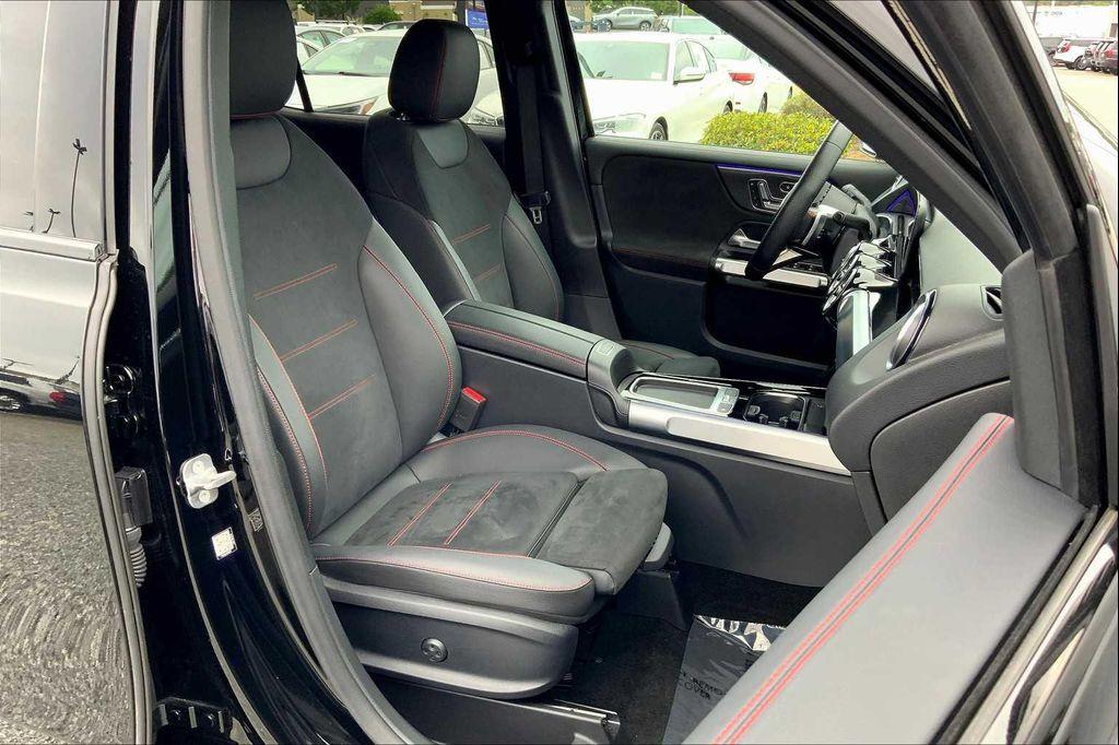 used 2024 Mercedes-Benz GLB 250 car, priced at $36,982