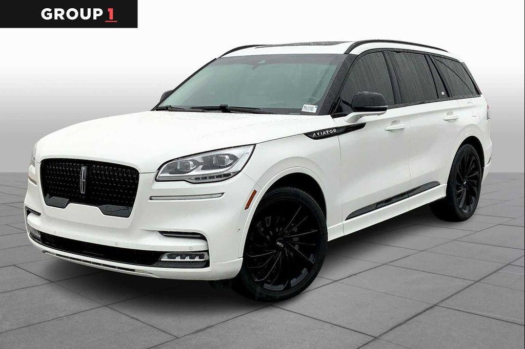 used 2022 Lincoln Aviator car, priced at $31,871