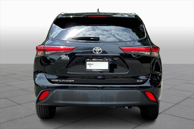 used 2021 Toyota Highlander car, priced at $34,139