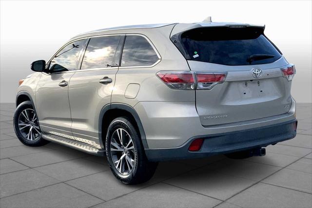 used 2016 Toyota Highlander car, priced at $15,338