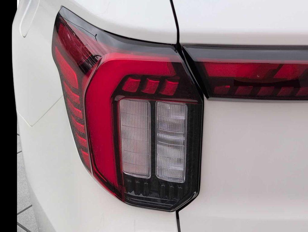 new 2025 Ford Explorer car, priced at $43,342