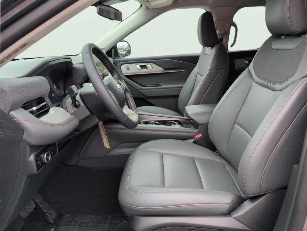 new 2025 Ford Explorer car, priced at $43,342