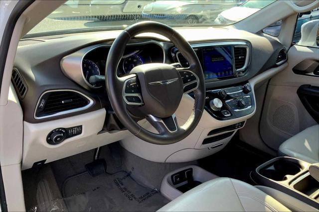 used 2017 Chrysler Pacifica car, priced at $15,531