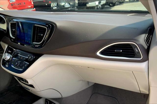 used 2017 Chrysler Pacifica car, priced at $15,531