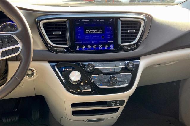 used 2017 Chrysler Pacifica car, priced at $15,531