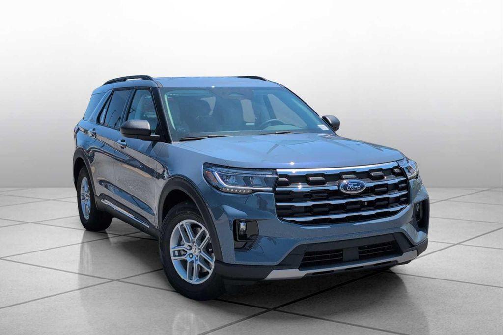new 2025 Ford Explorer car, priced at $43,685