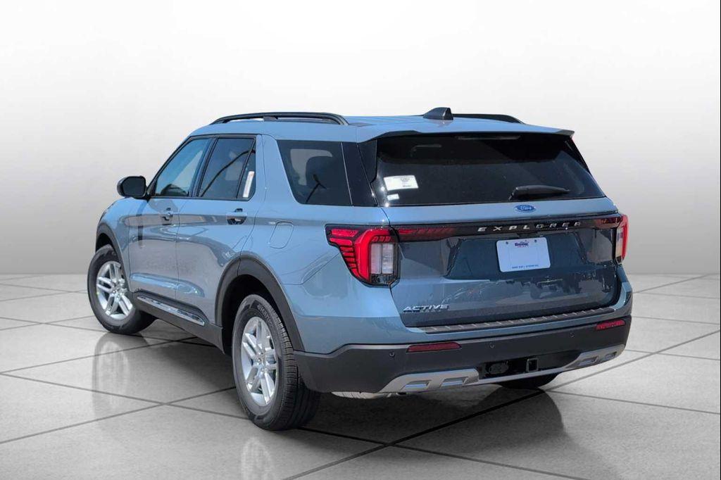 new 2025 Ford Explorer car, priced at $43,685