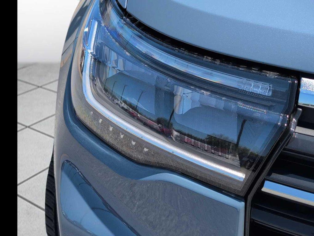 new 2025 Ford Explorer car, priced at $43,685