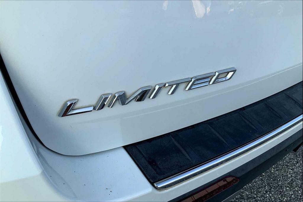 used 2020 Ford Explorer car, priced at $27,001