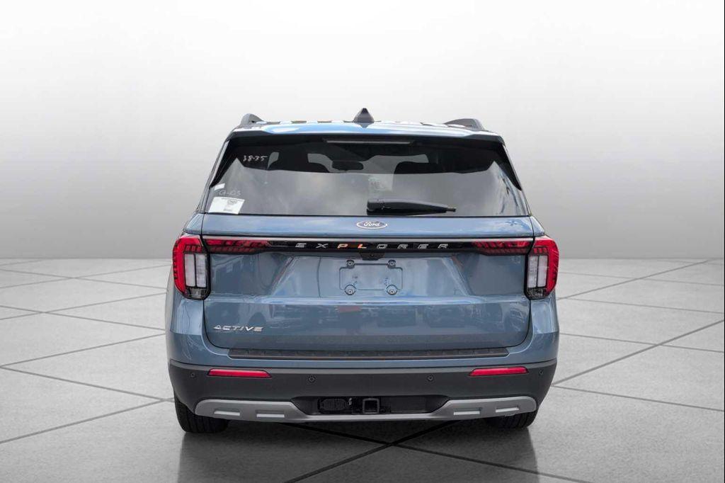 new 2025 Ford Explorer car, priced at $43,060