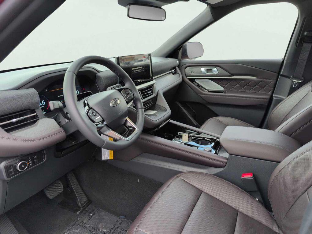 new 2025 Ford Explorer car, priced at $55,802