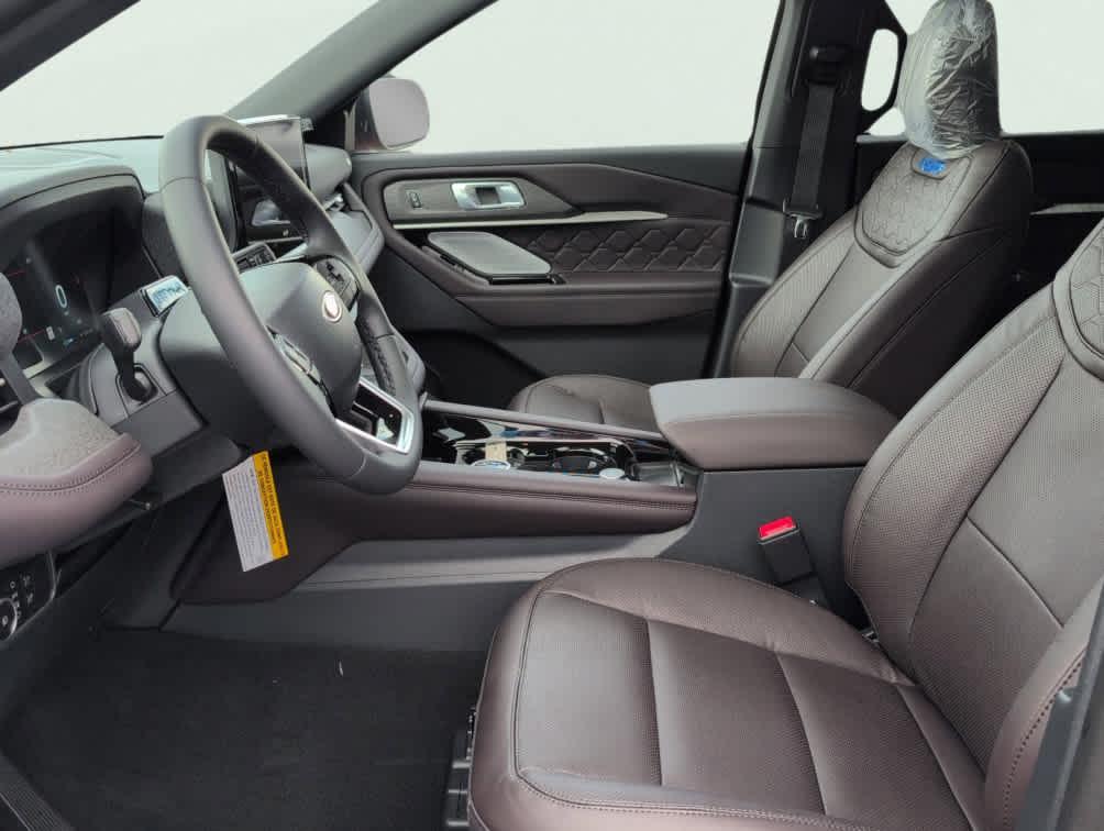 new 2025 Ford Explorer car, priced at $55,802