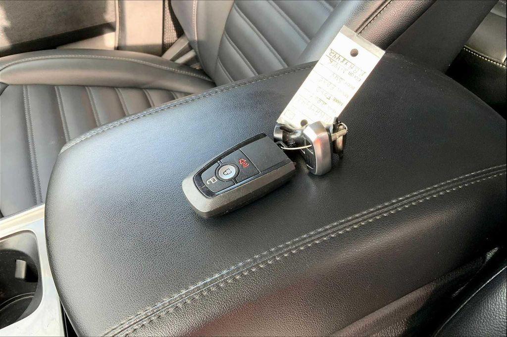 used 2024 Ford Edge car, priced at $25,196