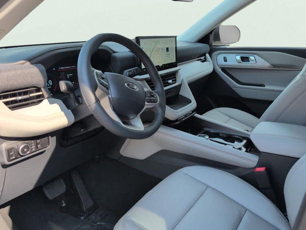 new 2025 Ford Explorer car, priced at $43,466